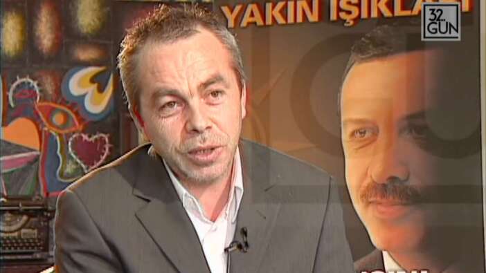 AK Parti’nin 25. yıl dönümünde ilk seçim zaferinin sırrı neydi? Ampul logosunu tasarlayan Erol Olçok anlattı!