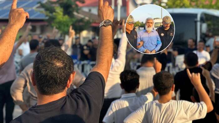 Alihan Kuriş'ten sonra şimdi de Kuytulcular! Alparslan Kuytul gözaltına alınında emniyet önünde gösteri şovu