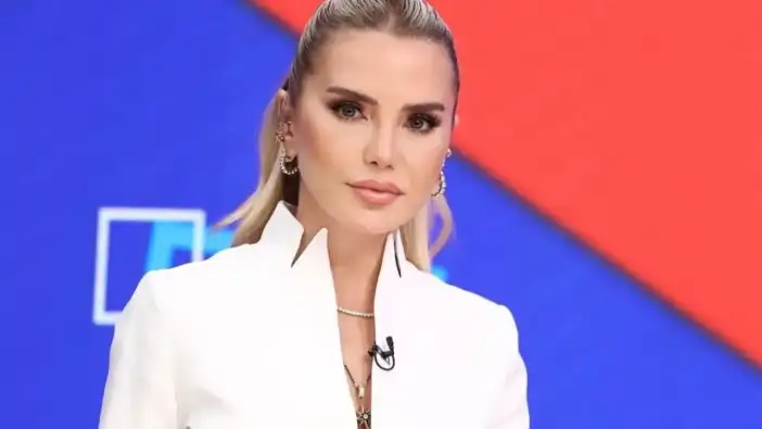Ülkeyi kötüleyen Ece Erken Türkiye'yi terk etme kararı aldı!