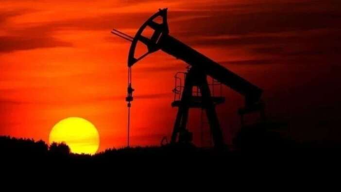 CNN duyurdu: Suudi Arabistan'daki petrol boru hattı vuruldu