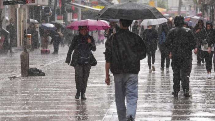 Meteoroloji'den son dakika uyarısı geldi: Kuvvetli sağanak geliyor, sıcaklıklar 8 dereceye kadar azalacak