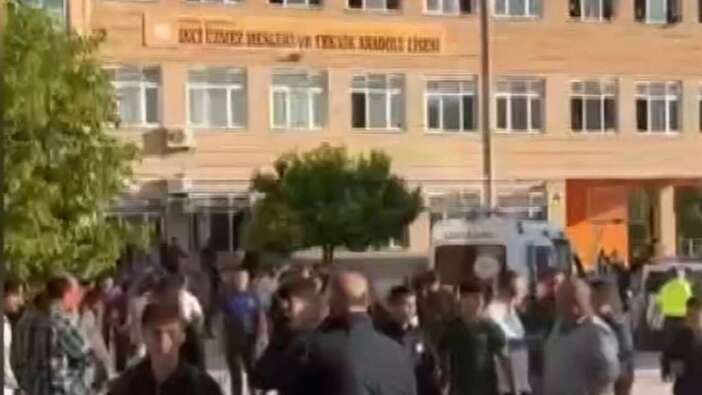 SON DAKİKA... Manisa Turgutlu'da okula silahlı saldırı: Pompalı tüfekle dehşet saçtı! 8 öğrenci yaralandı