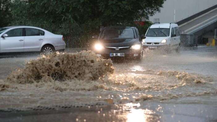 18 ile sağanak uyarısı geldi: Bu illerde yaşayanlar dikkat