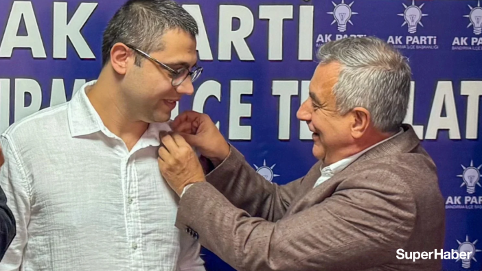 Özgür Özel AK Parti'ye katıldı!
