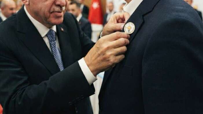 AK Parti'den gövde gösterisi: 9 Belediye Başkanı AK Parti'ye geçiyor! Aralarında CHP'nin kalesi de var...
