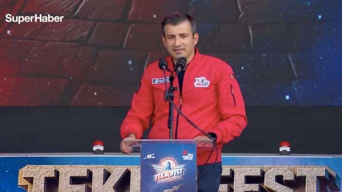 Selçuk Bayraktar'dan TEKNOFEST Güneydoğu'da tarihi yapay zeka mesajı: Mesele güç değil...