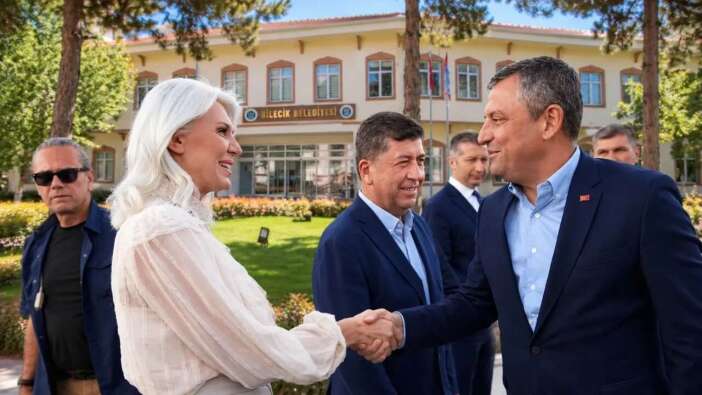 Bilecik Belediyesi değil aile çiftliği! Yeni Partili Melek Mızrak Subaşı koltukları akrabalarına dağıttı!