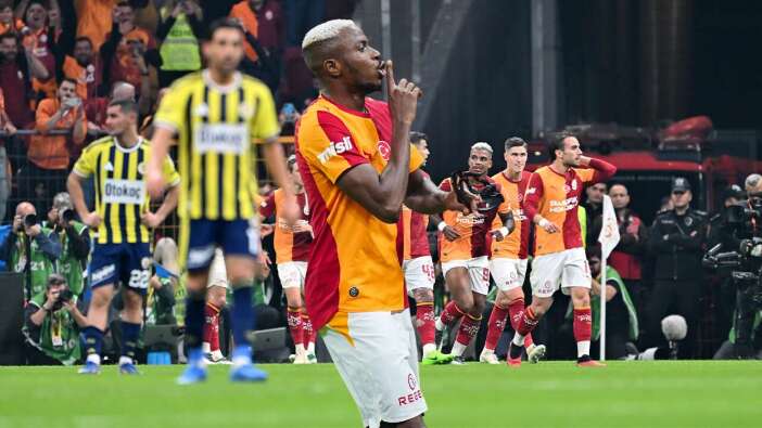 Galatasaray dev derbide Fenerbahçe'yi mağlup etti