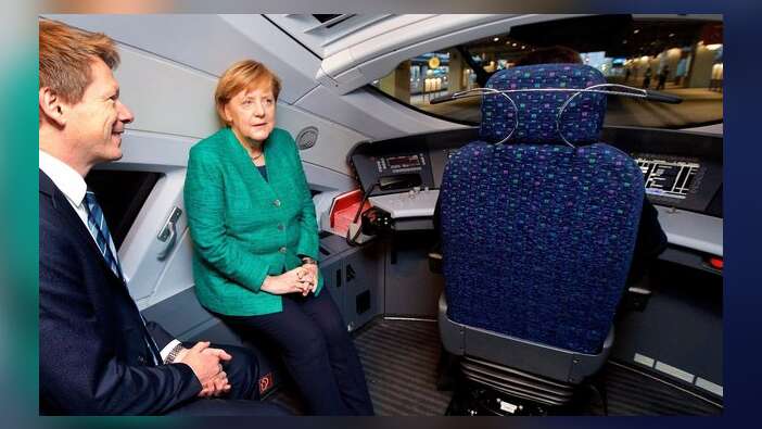 Alman efsanesini yıkan arıza! Merkel şoke oldu...