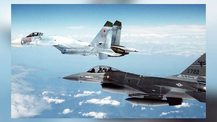 ABD ve Rus jetleri Suriye'de karşı karşıya geldi: 40 dakika it dalaşı...