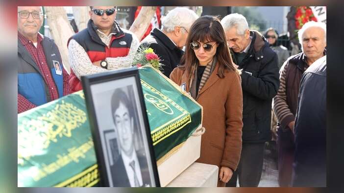 Oyuncu Turan Özdemir son yolculuğuna uğurlandı...