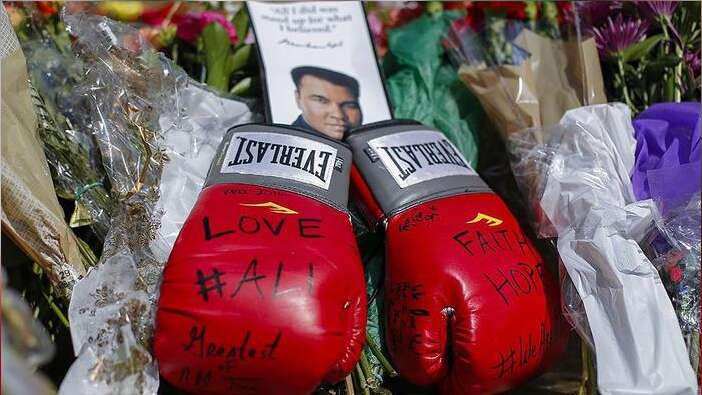 Muhammed Ali son yolculuğuna uğurlanıyor
