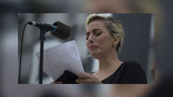 Gözyaşlarını tutamadı... Lady Gaga, Orlando'da ölenler için hüngür hüngür ağladı... (VIDEO)
