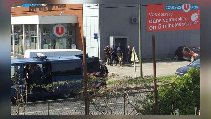 Fransa'da terör alarmı! DEAŞ'lı saldırgan süpermarkette müşterileri rehin aldı