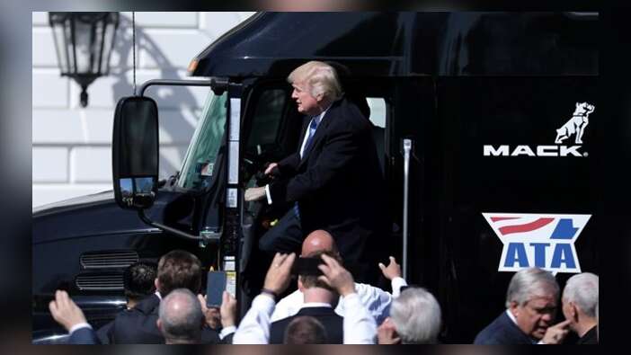 TIR şoförü Trump sosyal medyanın dilinde!
