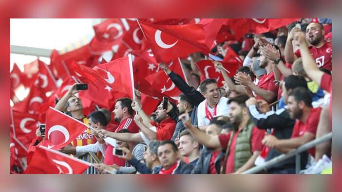 Fransa'da çirkin kampanya! 'Kabul edilemez'