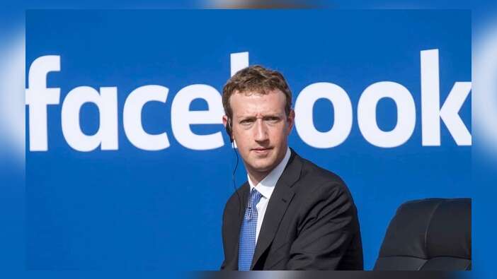 Zuckerberg: Benim de bilgilerim satıldı...