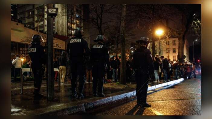 Fransız polisinden Sorbonne Üniversitesine baskın...