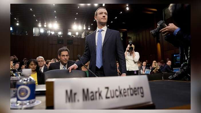 Facebook'un Üst Yöneticisi Zuckerberg ABD Senatosunda ifade verdi...