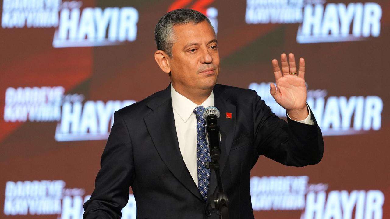 ozgur-ozel