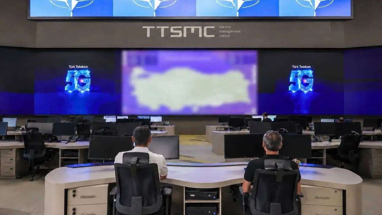 t-1