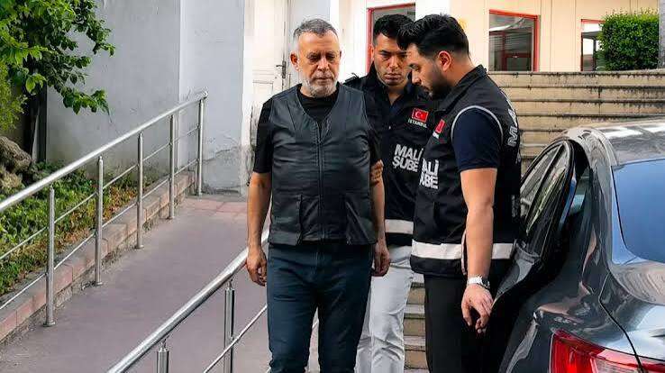 haluk-levent-005