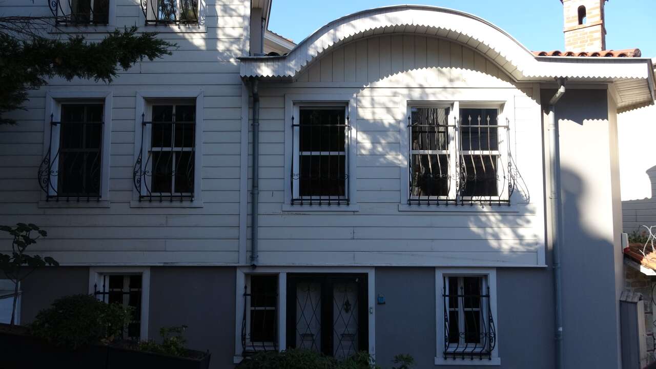 can-dundar-villa