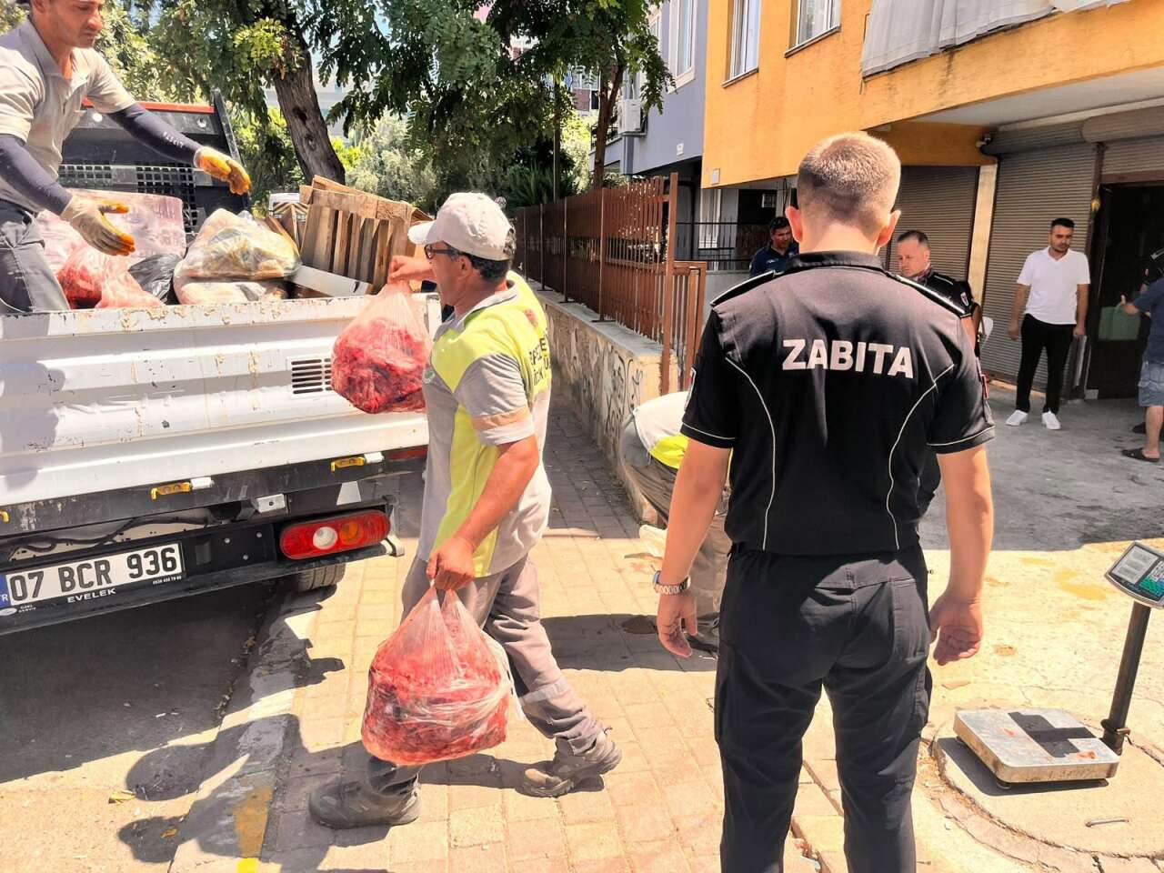 antalya-gida-denetimi-bozuk-et