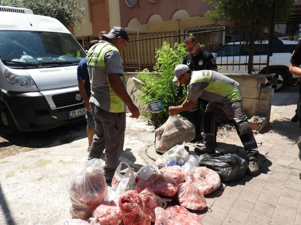 antalya-gida-denetimi-bozuk-et