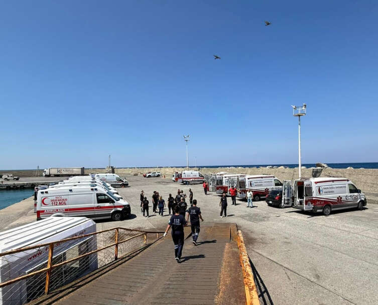 kktc-girne-batan-gemi