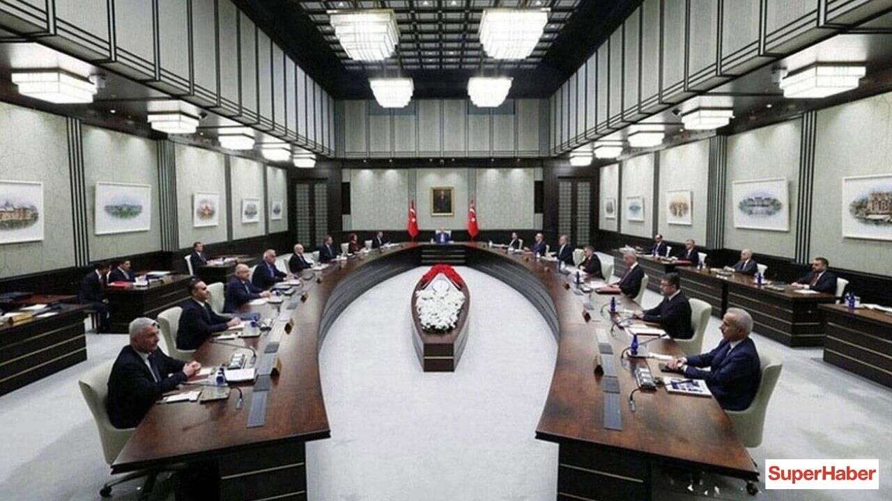 apple-casus-yazilim-uyarisi-uc-turk-bakan