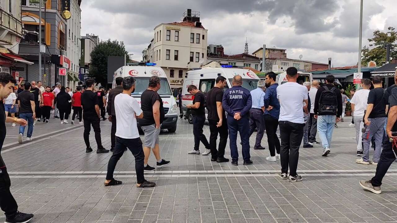 fatihte-doviz-burosunda-silahli-kavga-1507098-448392