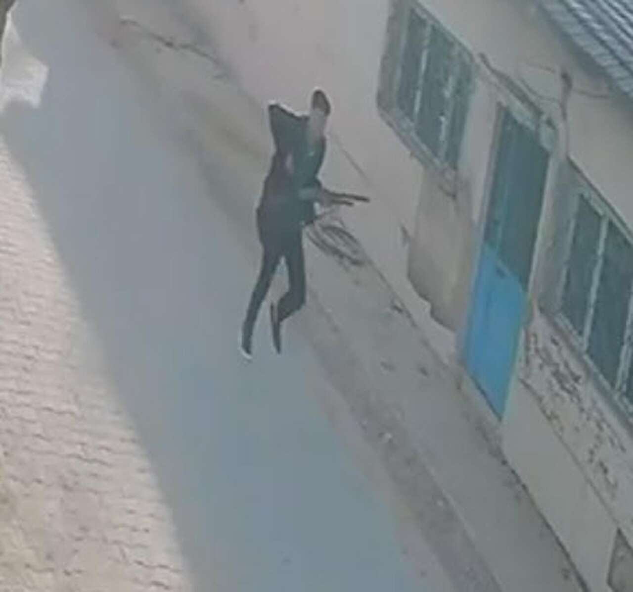 manisa-turgutlu-inci-uzmez-lise-saldiri