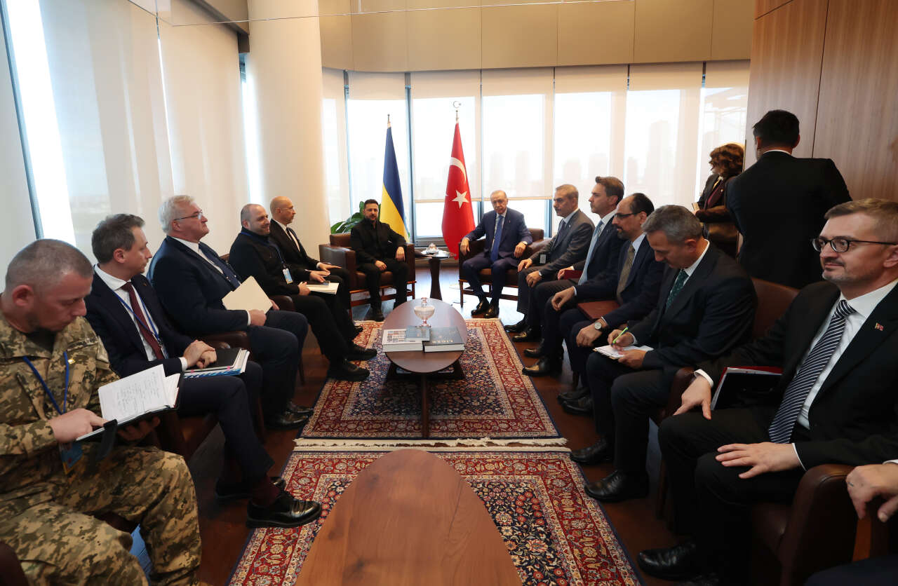 zelenskiy-erdogan-turkevi-gorusmesi