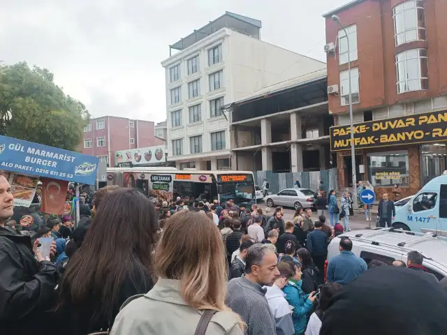tdsgfd