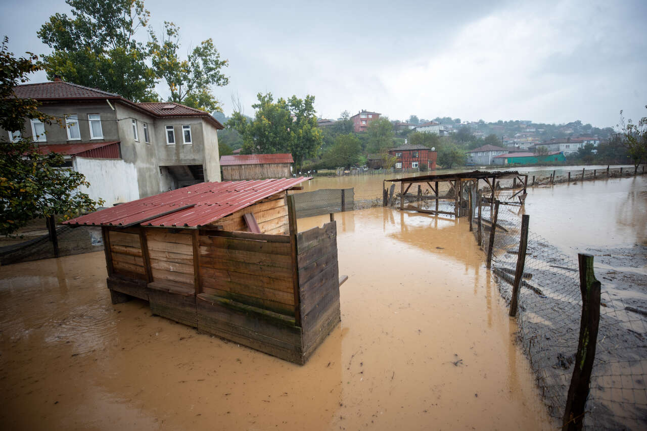 meteorolojiden-kuvvetli-saganak-yagis-uyarisi