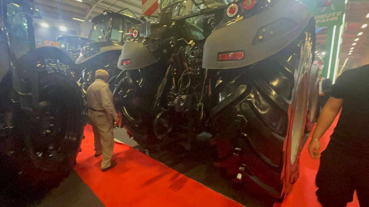 bursa-tarim-fuari-traktor-fiyati