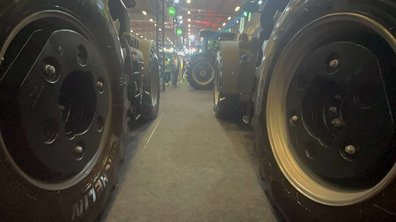 bursa-tarim-fuari-traktor-fiyati