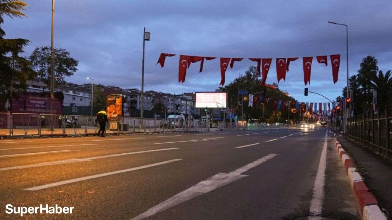 istanbul-29-ekim-prova-bazi-yollar-trafige-kapatildi