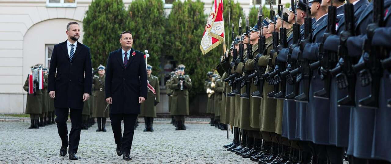 ingiltere-nato-polonya