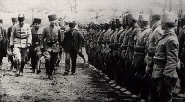 turkiye-cumhuriyetinin-103-yillik-sanli-gururu-istiklalden-cumhuriyete-1793246704603