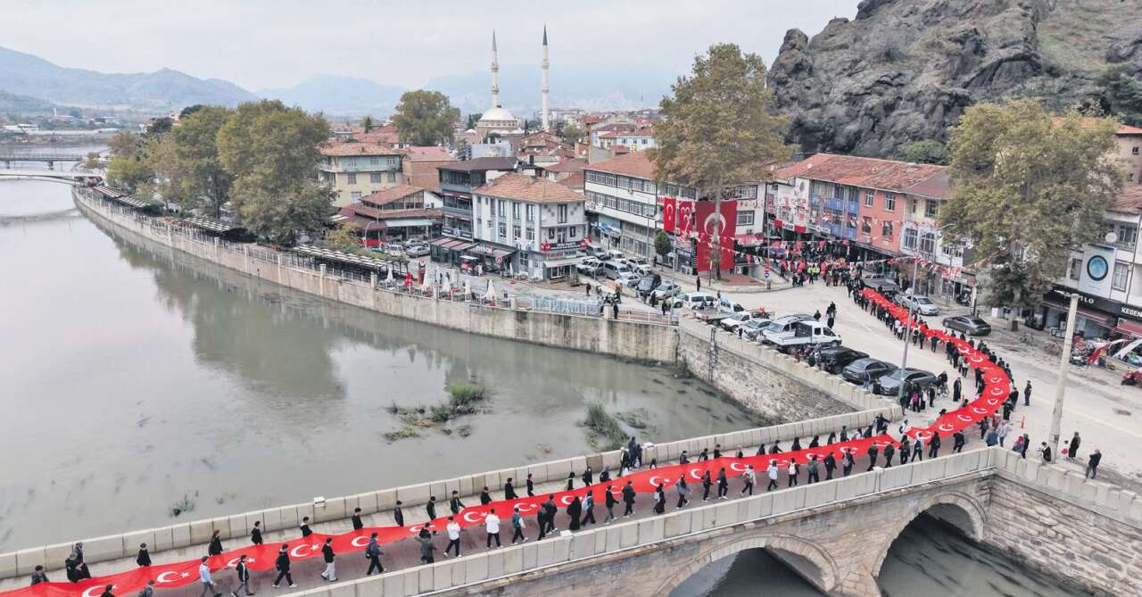 turkiye-cumhuriyetinin-103-yillik-sanli-gururu-istiklalden-cumhuriyete-1793246707839