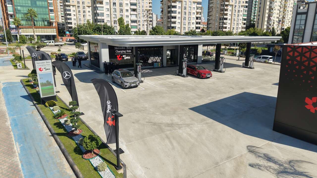mercedes-benz-adana-sarj-istasyonu