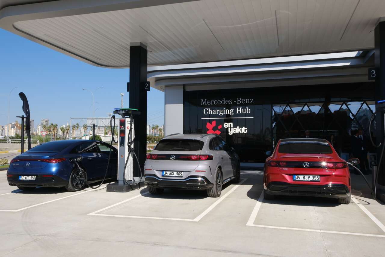 mercedes-benz-adana-sarj-istasyonu